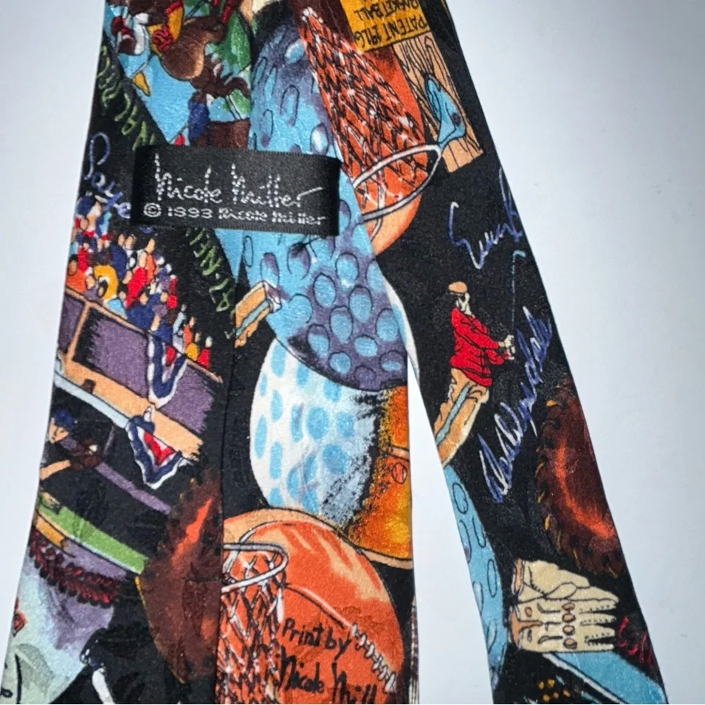 Vintage 1993 Nicole Miller sports‎ themed tie